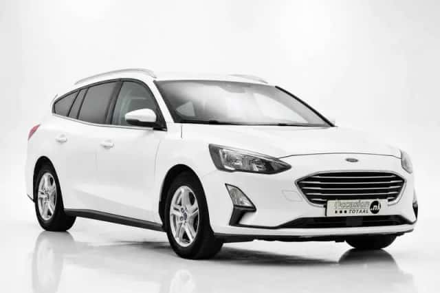 Ford Focus (2019) thumbnail 3