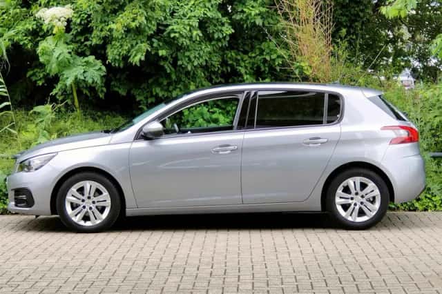 Peugeot 308 (2018) thumbnail 11