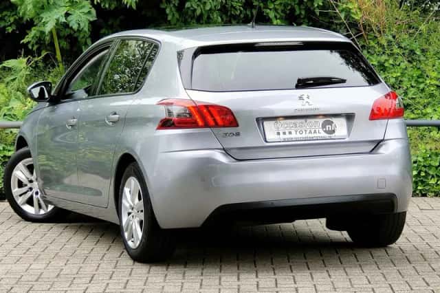 Peugeot 308 (2018) thumbnail 13