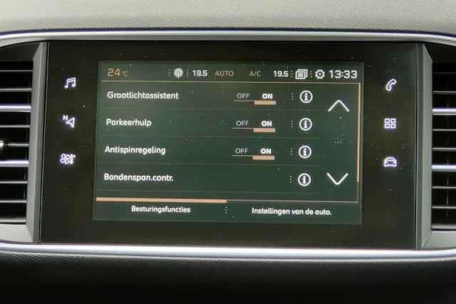 Peugeot 308 (2018) thumbnail 21