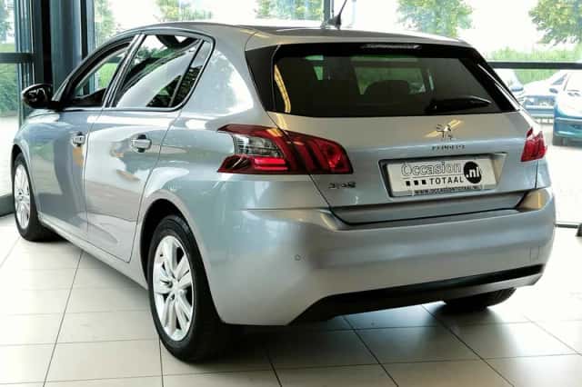 Peugeot 308 (2018) thumbnail 4