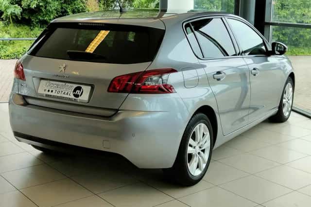 Peugeot 308 (2018) thumbnail 6