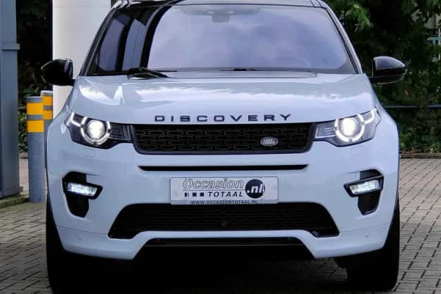 Land Rover Discovery Sport (2017) thumbnail 15