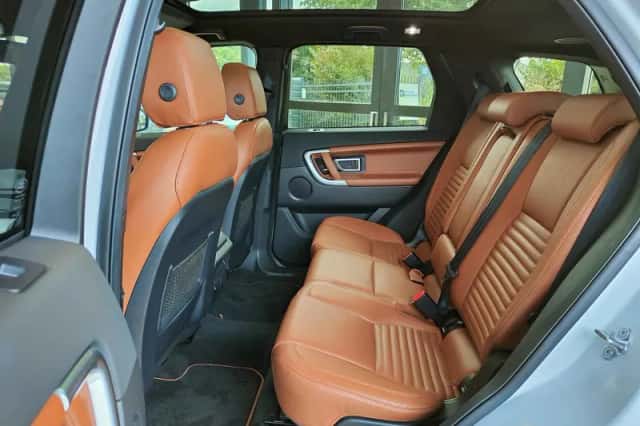 Land Rover Discovery Sport (2017) thumbnail 9