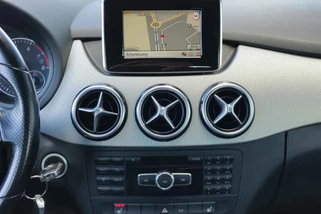 Mercedes-Benz B-Klasse (2012) thumbnail 15