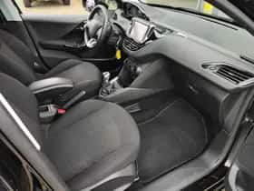 Peugeot 208 (2019) thumbnail 12
