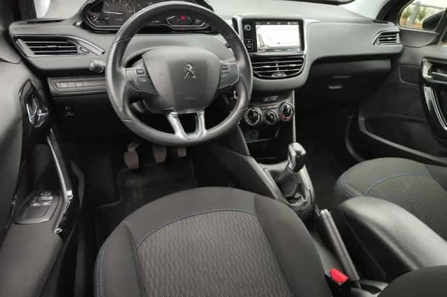 Peugeot 208 (2019) thumbnail 13