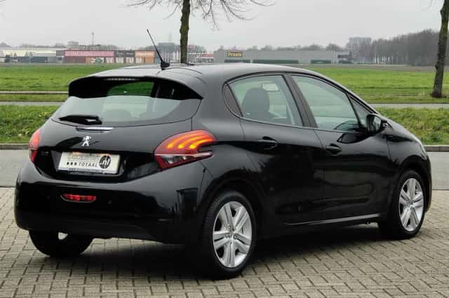 Peugeot 208 (2019) thumbnail 6