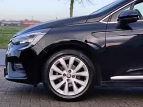 Renault Clio (2021) thumbnail 8