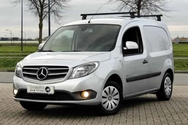 Mercedes-Benz Citan (2017) thumbnail 1