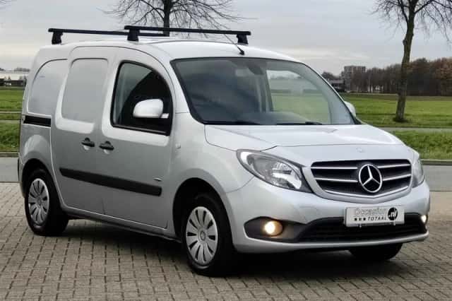 Mercedes-Benz Citan (2017) thumbnail 3