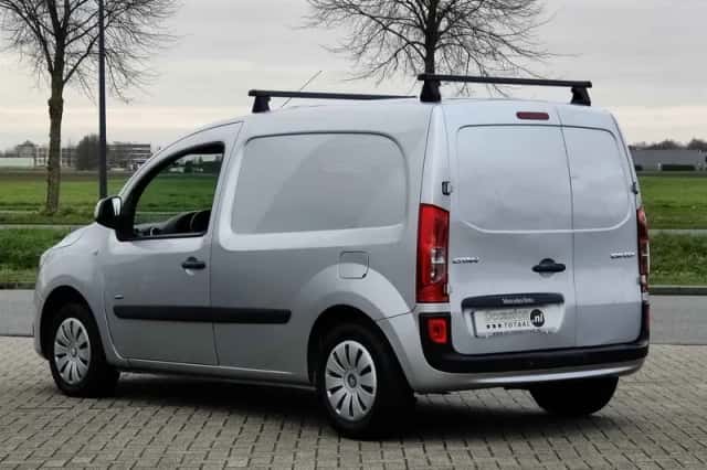 Mercedes-Benz Citan (2017) thumbnail 4