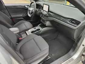 Ford Focus thumbnail 11