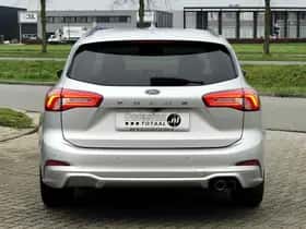 Ford Focus thumbnail 5