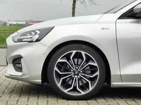 Ford Focus thumbnail 8