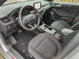 Ford Focus thumbnail 9