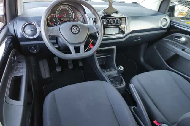 Volkswagen Up! (2019) thumbnail 13