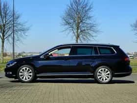 Volkswagen Passat (2015) thumbnail 11