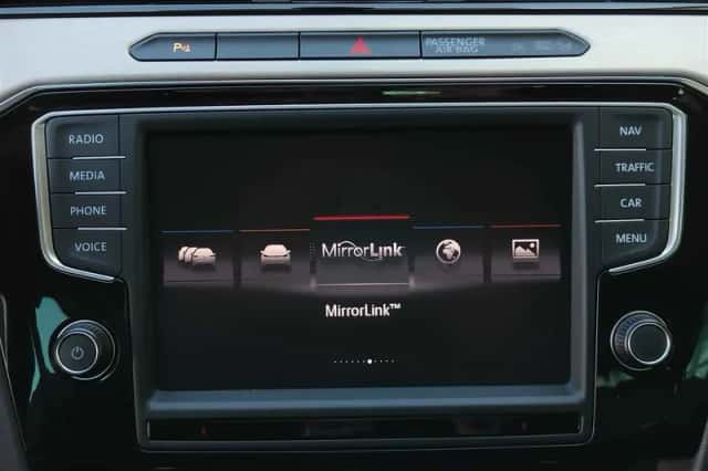 Volkswagen Passat (2015) thumbnail 22