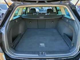 Volkswagen Passat (2015) thumbnail 28