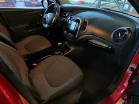 Renault Captur (2016) thumbnail 12