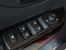 Renault Captur (2016) thumbnail 19