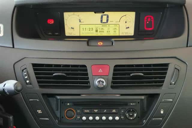 Citroën Grand C4 Picasso (2010) thumbnail 16