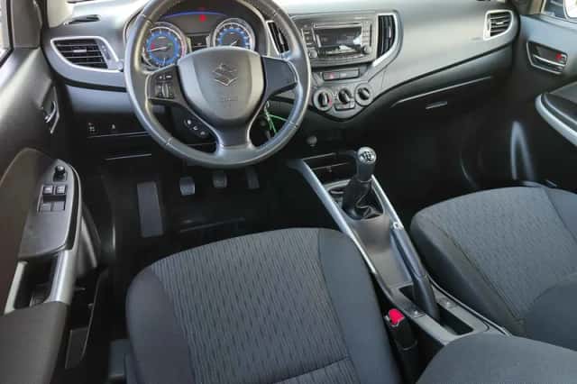 Suzuki Baleno (2018) thumbnail 11