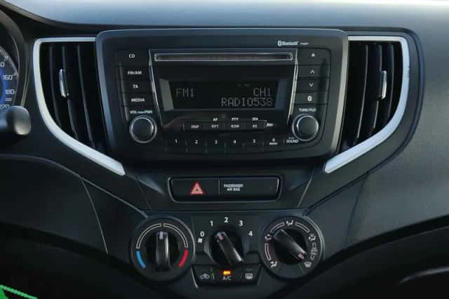 Suzuki Baleno (2018) thumbnail 14