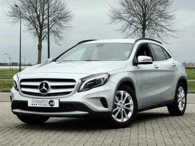Mercedes-Benz GLA (2015) — foto 1