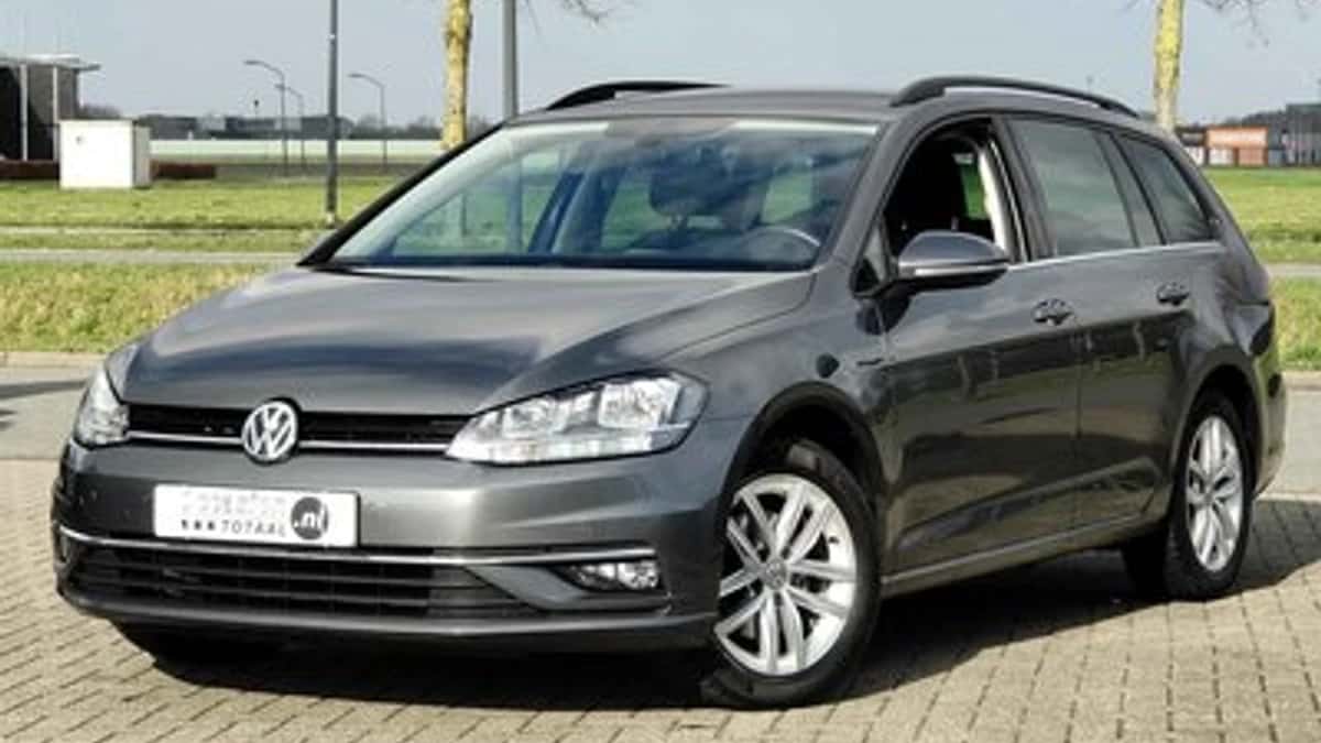Volkswagen Golf (2018) — foto 1