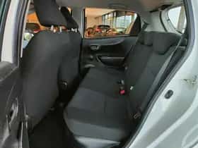 Toyota Yaris (2013) thumbnail 11