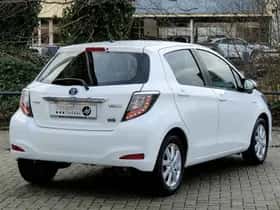 Toyota Yaris (2013) thumbnail 6