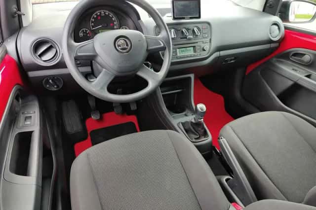 Škoda Citigo (2013) thumbnail 12