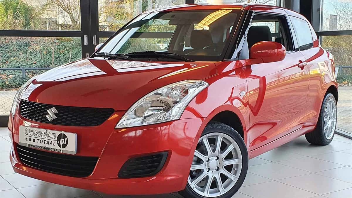 Suzuki Swift — foto 1