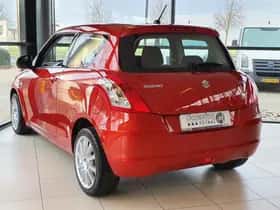 Suzuki Swift thumbnail 4