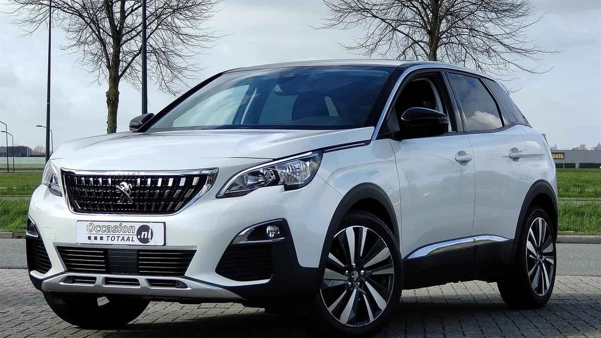 Peugeot 3008 (2019) — foto 1
