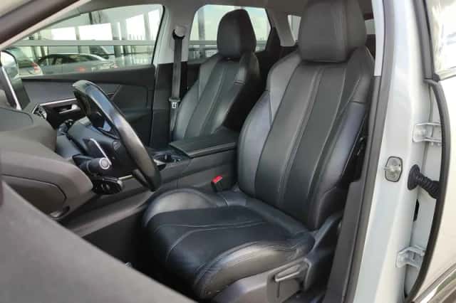 Peugeot 3008 (2019) thumbnail 12