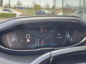 Peugeot 3008 (2019) thumbnail 21