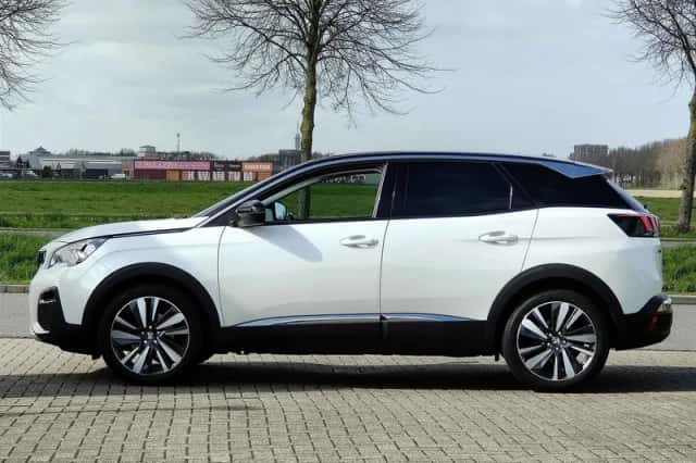 Peugeot 3008 (2019) thumbnail 7