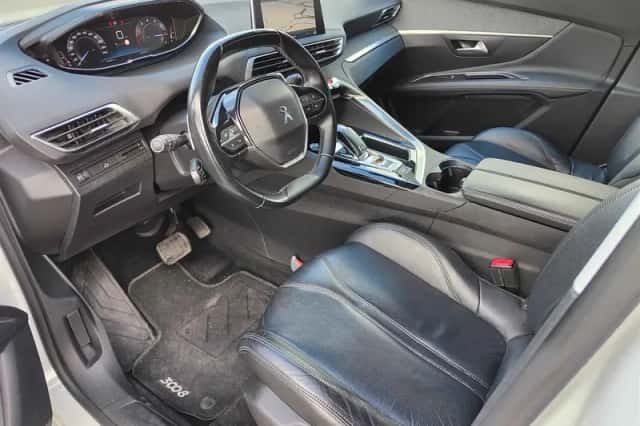 Peugeot 3008 (2019) thumbnail 9