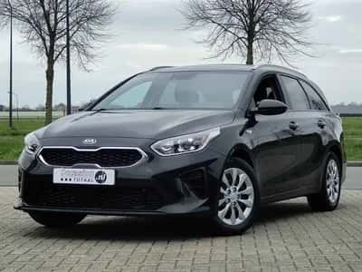 Kia Ceed Sportswagon (2021) — foto 1