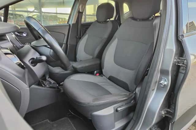 Renault Captur (2013) thumbnail 12