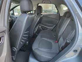 Renault Captur (2013) thumbnail 10