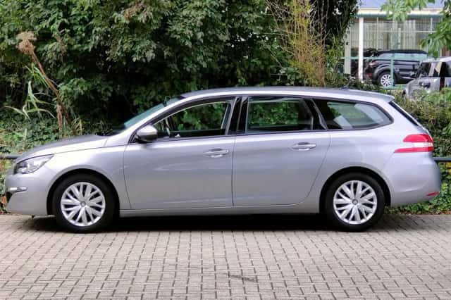 Peugeot 308 (2015) thumbnail 18