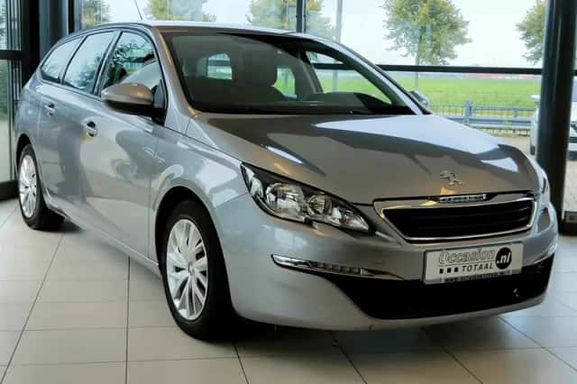 Peugeot 308 (2015) thumbnail 3