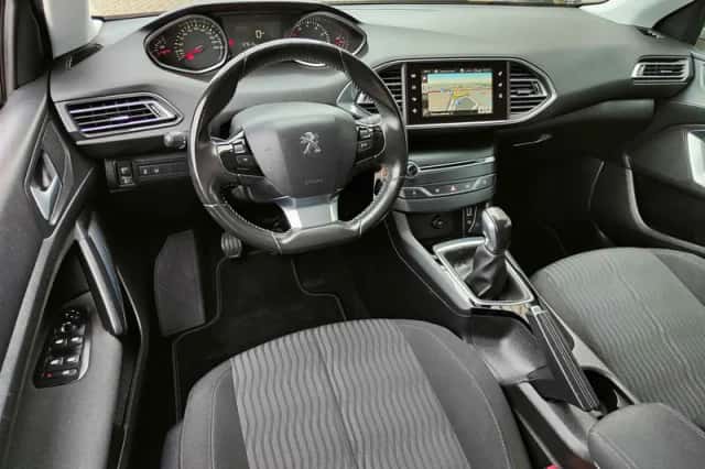 Peugeot 308 (2015) thumbnail 21
