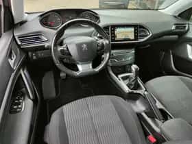 Peugeot 308 (2015) thumbnail 22