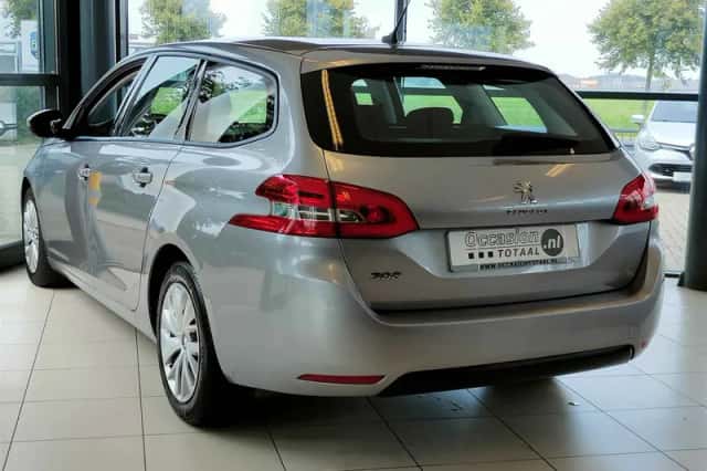 Peugeot 308 (2015) thumbnail 4