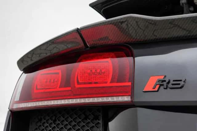 Audi R8 (2011) thumbnail 11